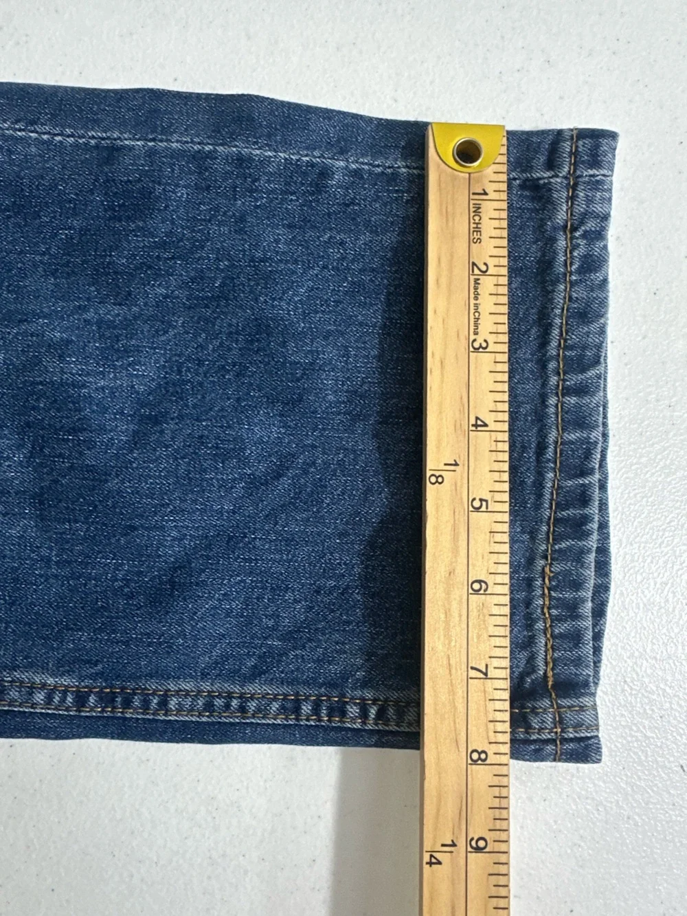 Levis 514 Mens Size 34x32 Straight Fit Denim Blue Jeans Dark Wash